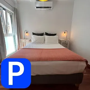 Prime Location - Historic District With Private Parking Appartement